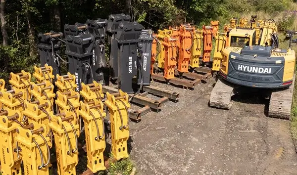 Hammer attachments lined up in rows
